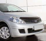 Nissan Tiida 2004–2011 Kapota deflektors (SIM) foto 1