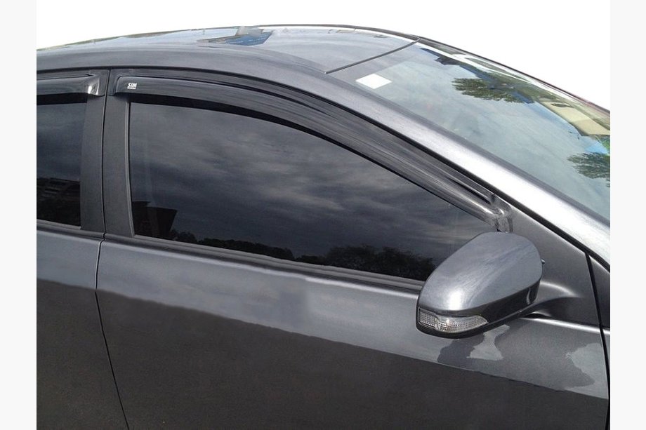 Toyota Corolla 2013–2019 Logu vēja deflektori (4 gab., SIM) Image