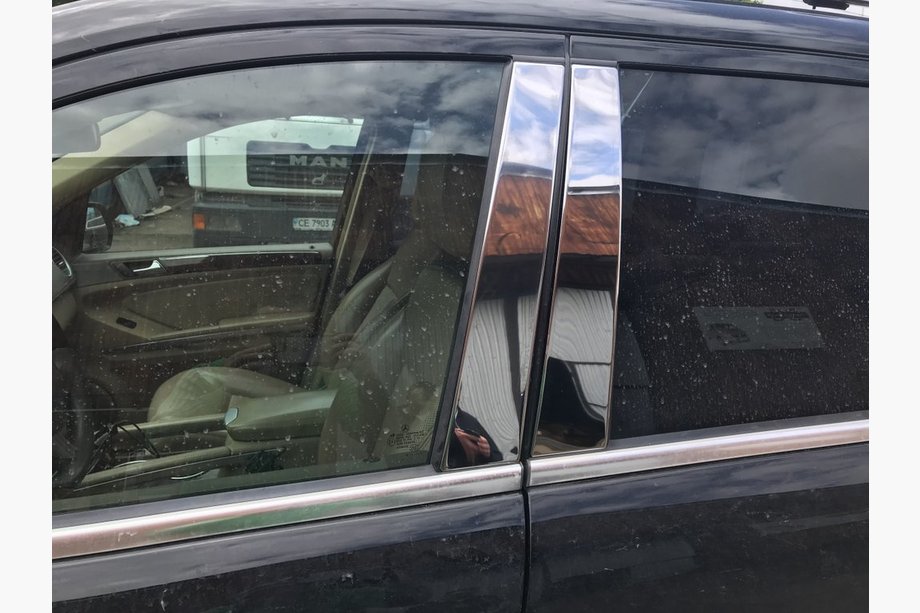 Mercedes GL class X164 2006–2012 Durvju statņu moldingi (6 gab., nerūsējošais tērauds) Image