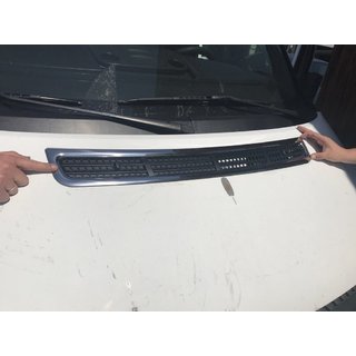 Hroma uzlika uz motora pārsega (nerūsējošais tērauds) foto 1