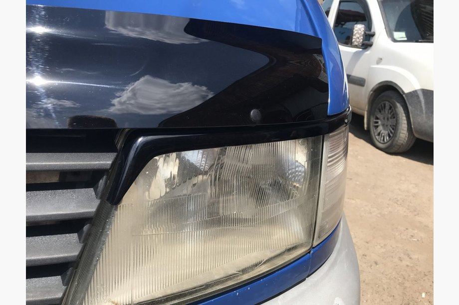 Mercedes Vito W638 1996–2003 Lukturu uzacis (melnas) Spīdīgi melns Image
