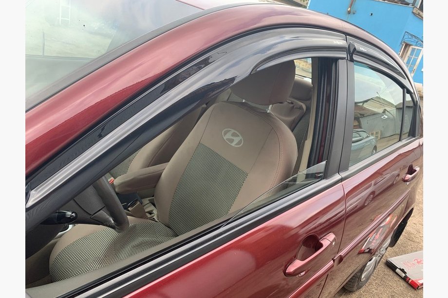 Hyundai Accent 2006–2010 Logu vēja deflektori (4 gab., MyRacing) Image