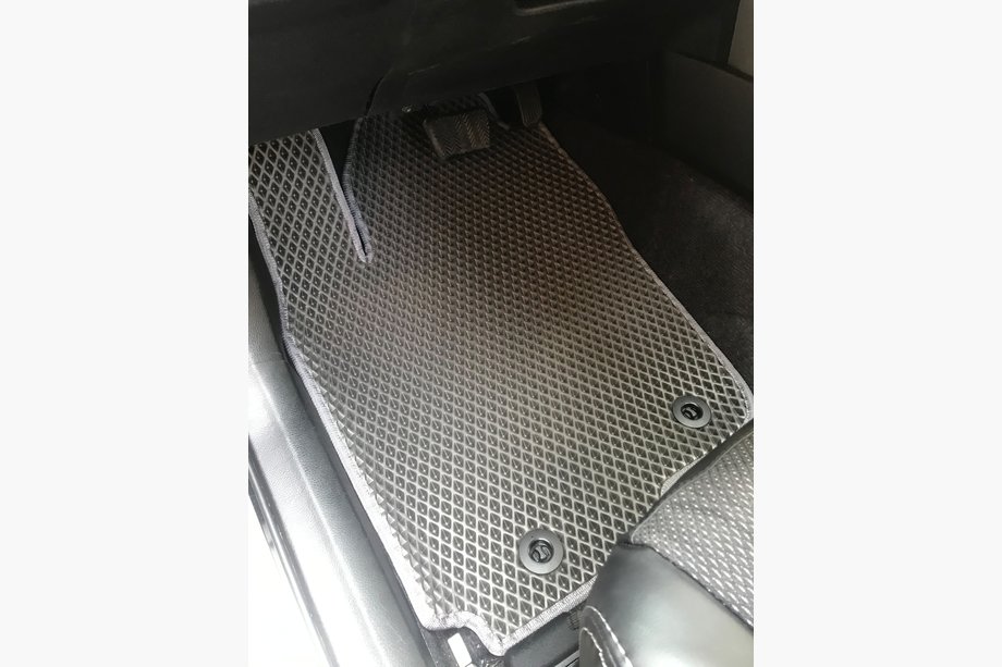 Toyota Rav 4 2013–2018 EVA auto paklājiņi (melni) Foto 1