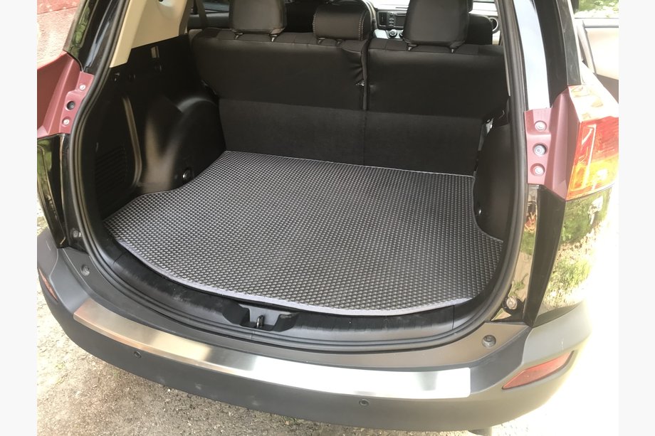 Toyota Rav 4 2013–2018 Bagāžnieka paklājiņš ar šaurrezerves riteni (EVA, melns) Image