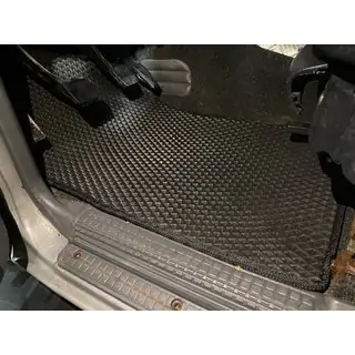 EVA auto paklājiņi (melni) foto 2