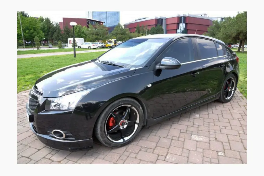 Chevrolet Cruze 2009–2015 Tūninga sliekšņi HB (Meliset, krāsošanai) Image