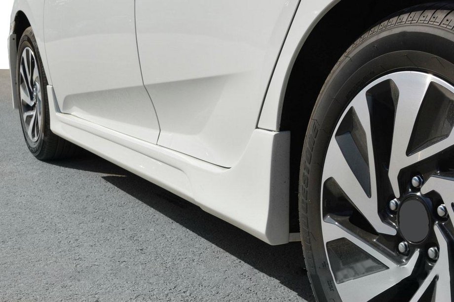 Honda Civic Sedans X 2016–2021 Sānu sliekšņi (krāsošanai) Image