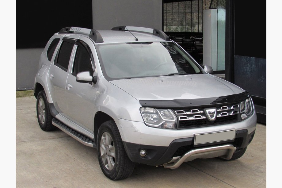 Dacia Duster 2008–2018 Kapota deflektors EuroCap Foto 1