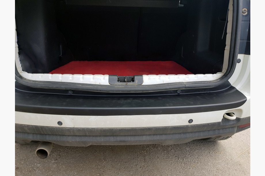 Nissan Terrano 2014– Aizmugurējā bampera uzlika EuroCap (ABS) Image