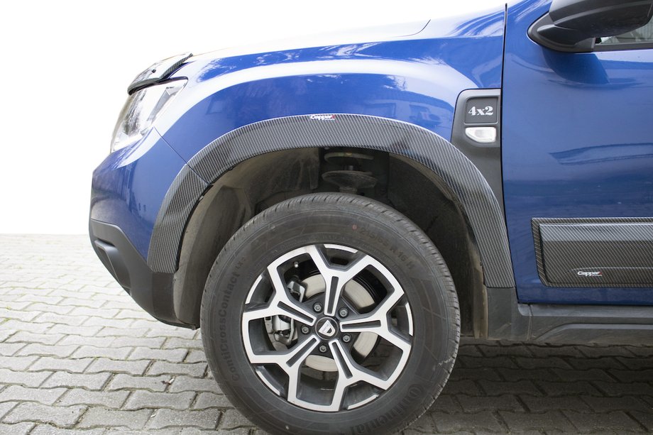 Renault Duster 2018–2024 Platie spārnu paplašinātāji (8 gab., ABS, karbonizskats) Image