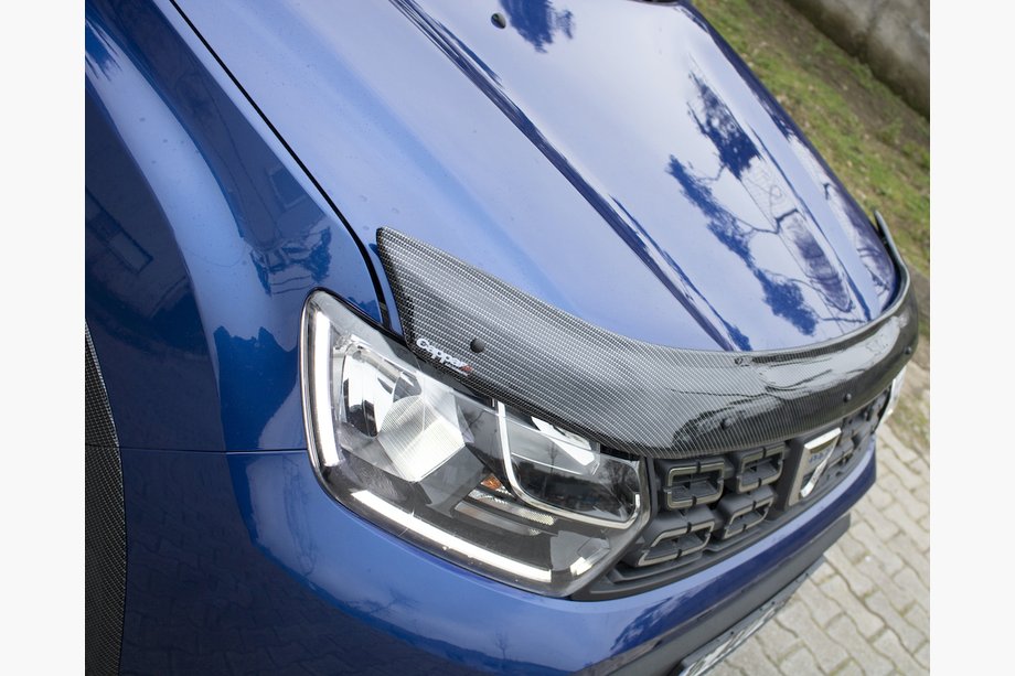 Renault Duster 2018–2024 Motora pārsega deflektors (EuroCap, karbona imitācija) Image