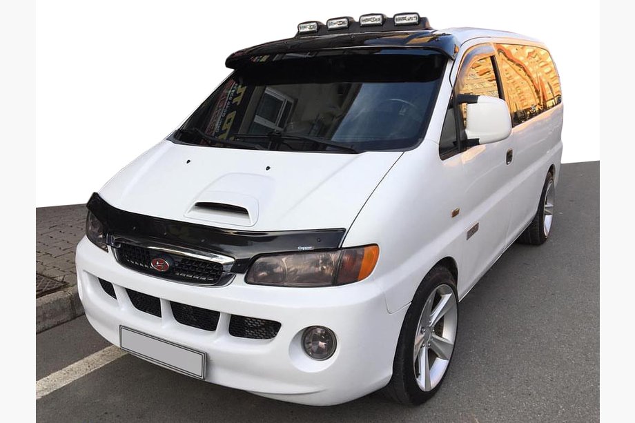 Hyundai H200, H1, Starex 1998–2007 Vējstikla vizieris (melns spīdīgs, 5 mm) Image