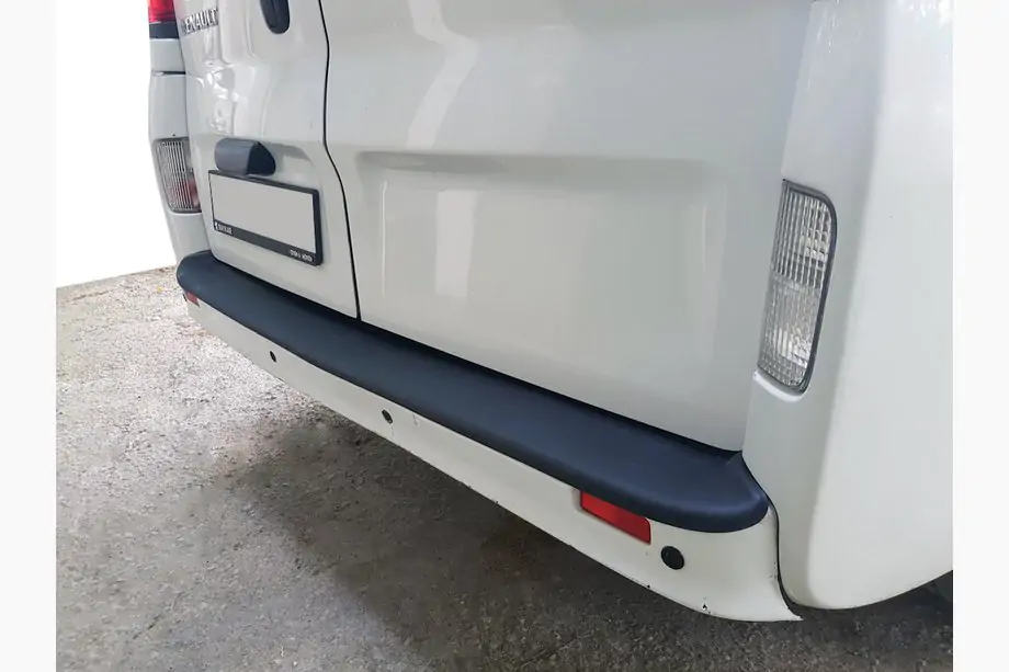 Renault Trafic 2001–2015 Aizmugurējā bampera uzlika EuroCap (ABS) Image