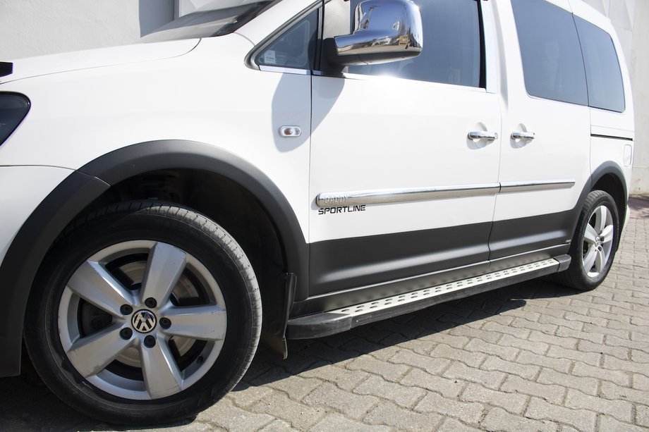 Volkswagen Caddy 2015–2020 Moldingu un arku paplašinātāju komplekts 2 durvis, garā bāze Image