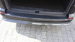 Volkswagen T6 2015–2024 EuroCap aizmugurējā bampera uzlika, karbonizskats (ABS) foto 1