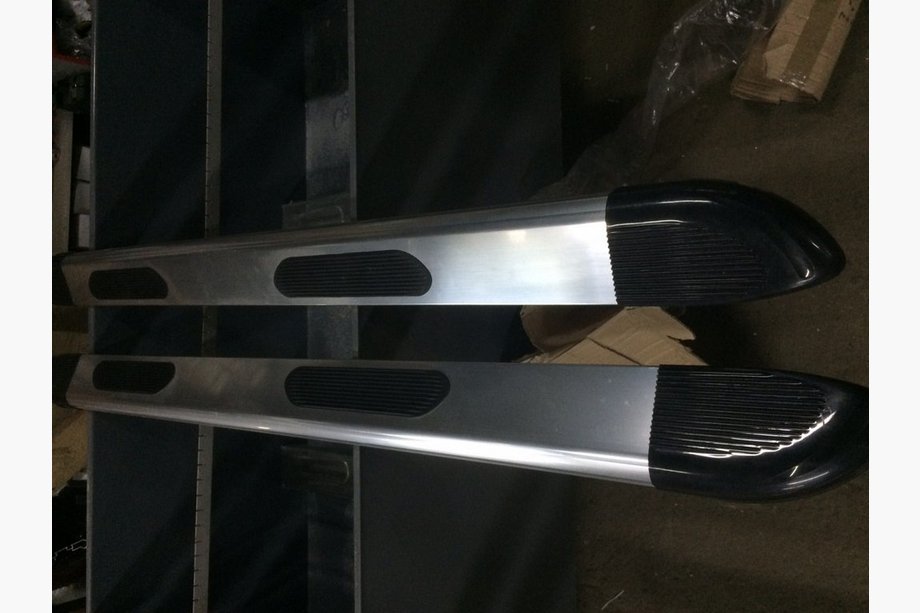 Renault Trafic 2001–2015 Sānu pakāpieni JAWS (2 gab., alumīnijs) Image