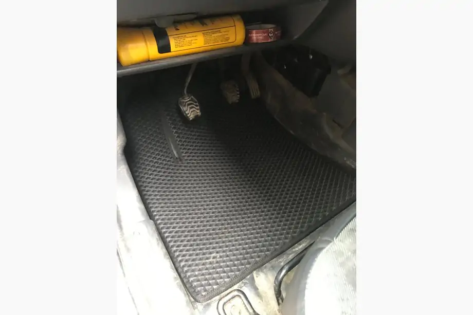 Ford Connect 2010–2013 EVA auto paklājiņi (melni) Image