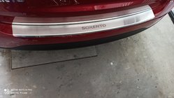 Kia Sorento II XM 2009–2014 Aizmugurējā bampera uzlika ar ieloci Nataniko (nerūsējošais tērauds) 2013–2015 foto 1
