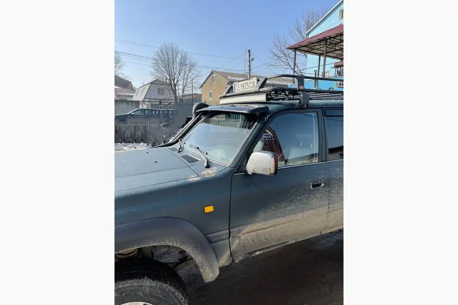 Toyota Land Cruiser 80 1990–1997 Saules aizsargs vējstiklam Image