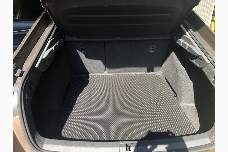 Skoda Octavia IV A8 2020– Bagāžnieka paklājiņš (EVA, melns) Foto 1