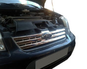 Ford Connect 2010–2013 Priekšējā režģa uzlikas (nerūsējošais tērauds) Carmos - turku teras foto 1