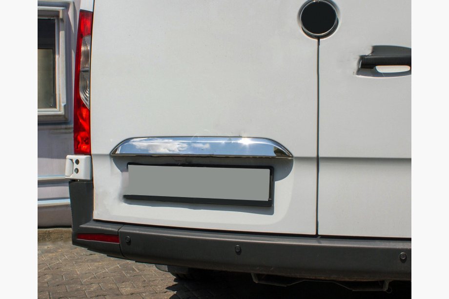 Mercedes Sprinter W907/W910 2018– Hroma līste virs numura zīmes (nerūsējošais tērauds) OmsaLine – itāļu nerūsējošais tērauds Image
