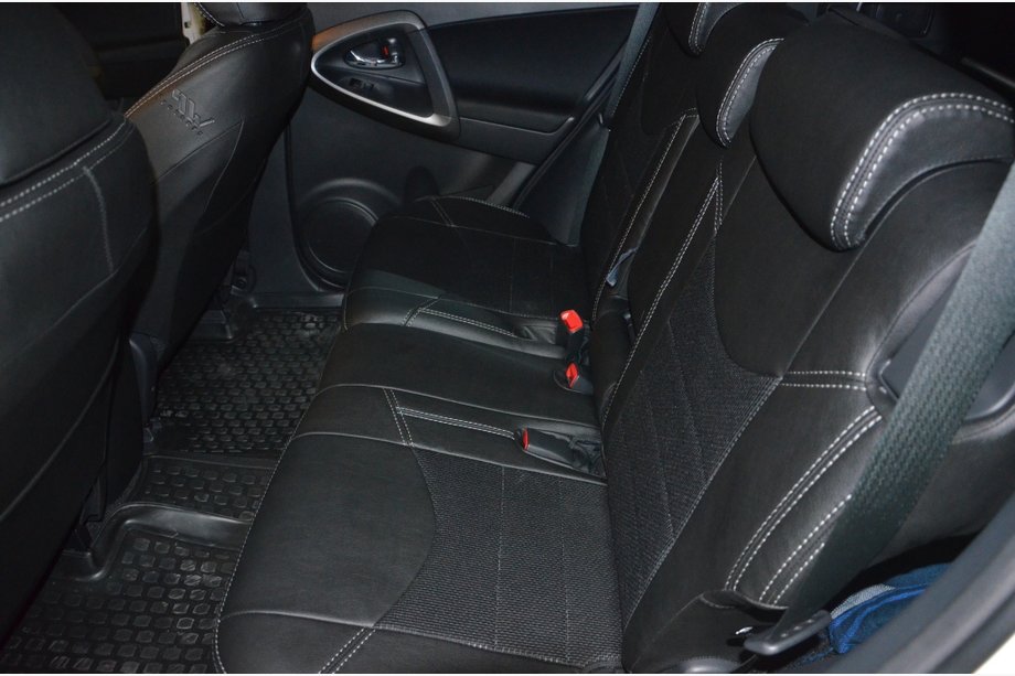 Toyota Rav 4 2006–2013 Automašīnas sēdekļu pārvalki SoyuzAuto Dynamic Image