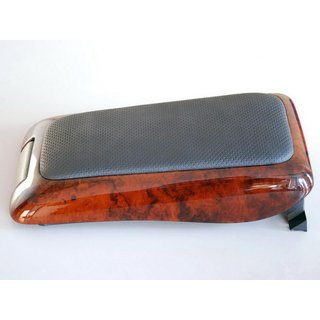 Roku balsta nodalījuma vāks (koks → āda) Mercedes C-class W203 2000–2007