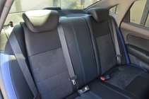 Hyundai Elantra (HD) 2006–2011 Sēdekļu pārvalki Elite (ādas aizstājējs ↗ Alcantara imitācija) foto 5