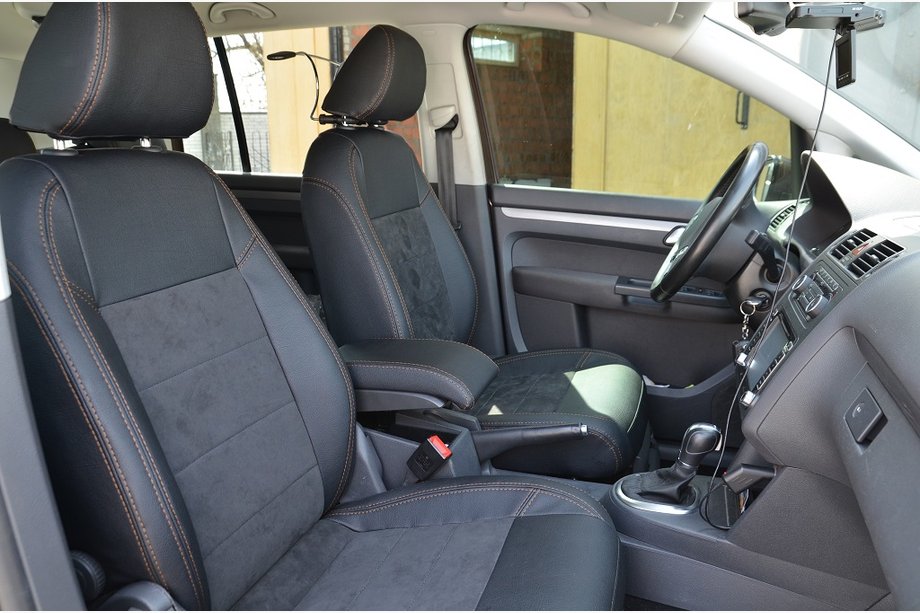 Volkswagen Touran 2003–2010 Autosēdekļu pārvalki SoyuzAuto Leather-style Foto 1
