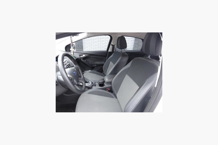 Ford Focus III 2011–2017 Modeļspecifiski ekoādas sēdekļu pārvalki Brothers Premium Image