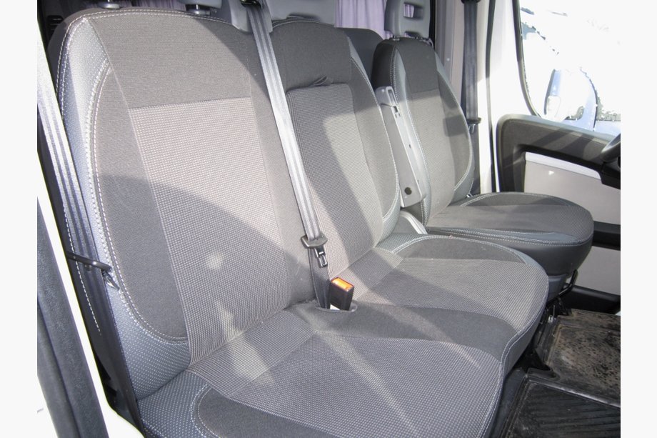 Fiat Talento 2016– Auto sēdekļu pārvalki (audums + eko āda, Premium) Priekšējie (2+1) + viss salons Foto 2