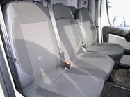 Renault Trafic 2015– Auto sēdekļu pārvalki (audums + eko āda, Premium) Priekšējie sēdekļi (2+1) foto 2