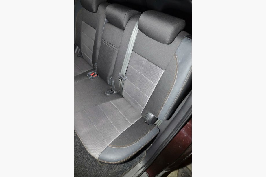 Hyundai Santa Fe 2 2006–2012 Autosēdekļu pārvalki (ekoāda↗audums, Premium) Image