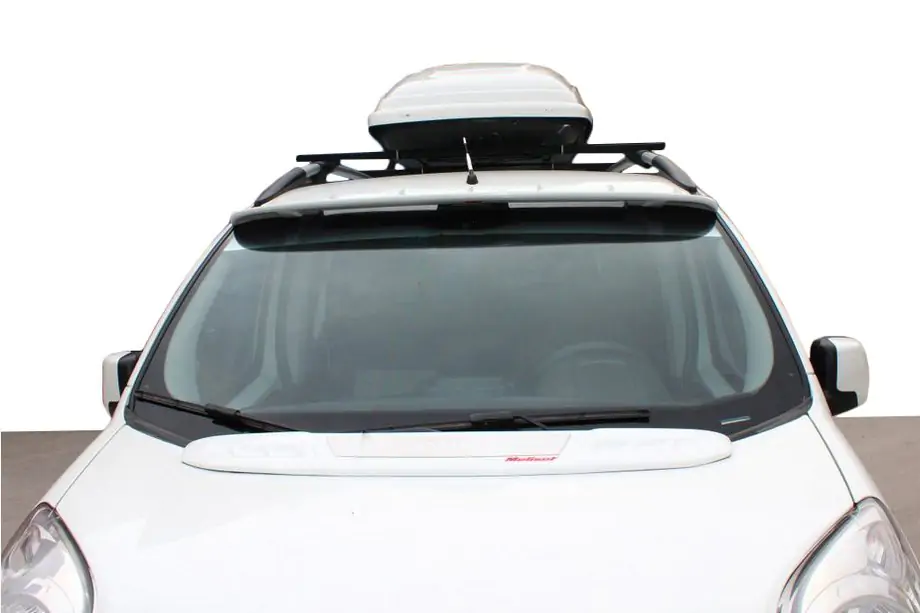 Fiat Fiorino/Qubo 2008–2024 Priekšējā vējstikla vizieris (krāsošanai) Image