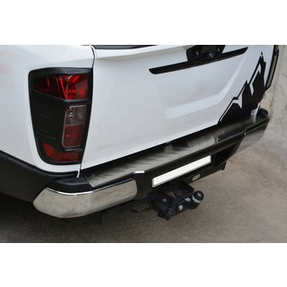 Aizmugurējā bufera uzlika (nerūsējošais tērauds) Nissan Navara/NP300 2016– foto 1