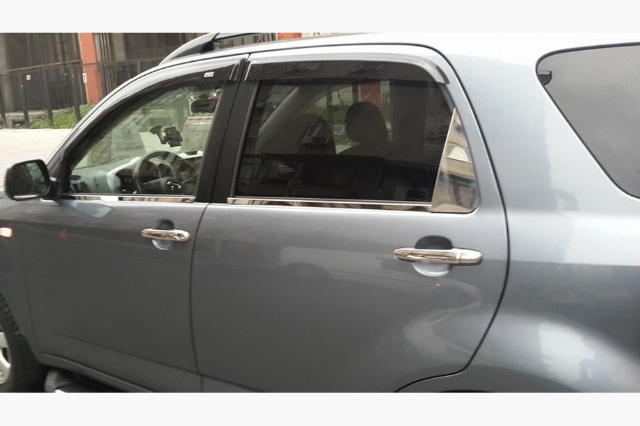 Daihatsu Terios 2006–2017 Uzlika sānu loga vēja deflektoram (2 gab., nerūsējošais tērauds) Foto 1