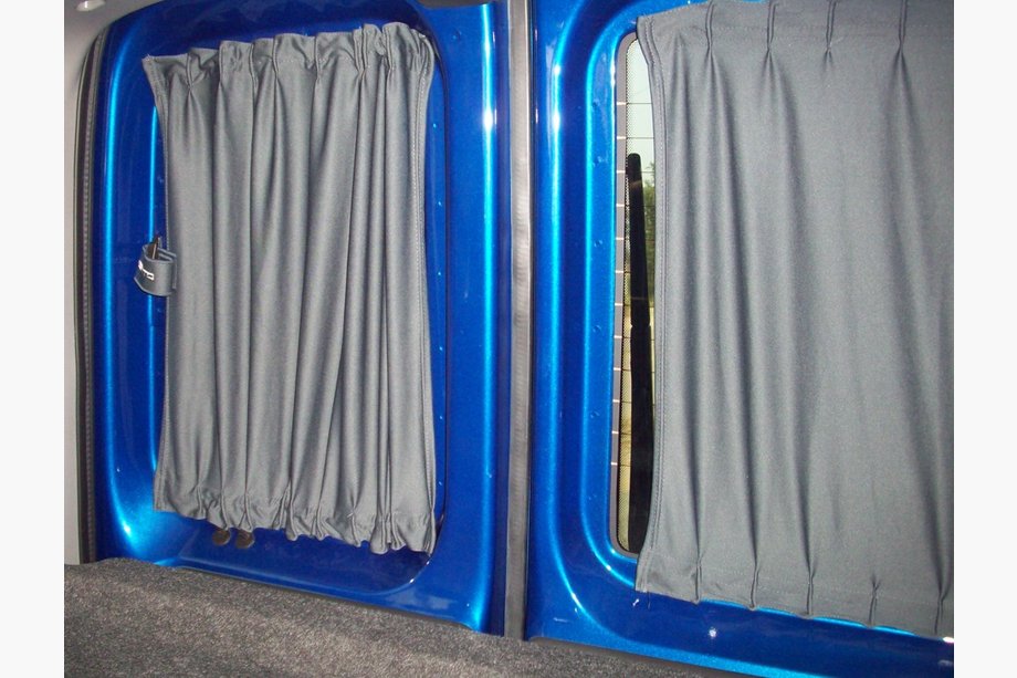 Fiat Doblo I 2001–2005 Saules aizsarga aizkari sortimentā Omsa Line Image