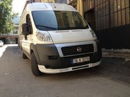 Fiat Ducato 2006–2025 Priekšējā bampera lūpas spoileris 2006-2013 (šaurs ar LED, krāsošanai) foto 2