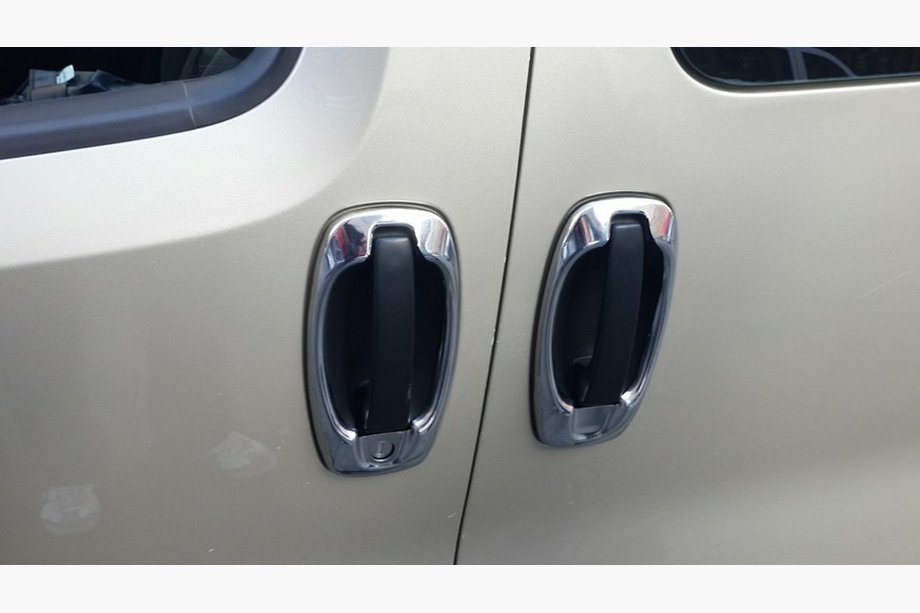Fiat Fiorino/Qubo 2008–2024 Durvju rokturu ietvari (4 gab., nerūs. tērauds) Foto 5
