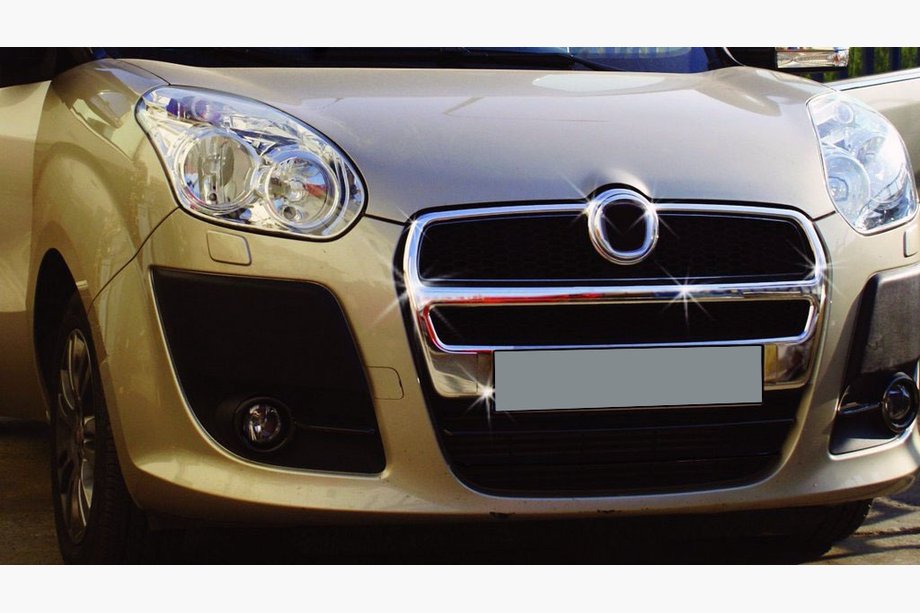 Fiat Doblo II 2010–2022 Radiatora režģa uzlikas (2010-2015, PILNS KOMPLEKTS, nerūsējošais tērauds) Image