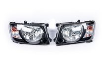 Nissan Patrol Y61 1997–2011 Safari Black priekšējie lukturi (2004-2008, 2 gab.) foto 1
