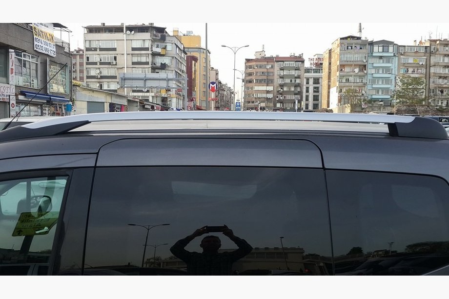Ford Courier 2014–2023 Oriģinālie jumta reliņi Foto 5