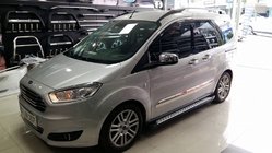 Ford Courier 2014–2023 Durvju moldingi (4 gab., nerūsējošais tērauds) foto 2
