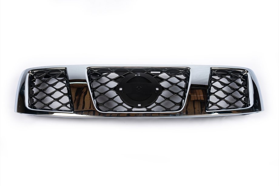 Nissan Patrol Y61 1997–2011 Priekšējā radiatora reste (2004-2008) Image