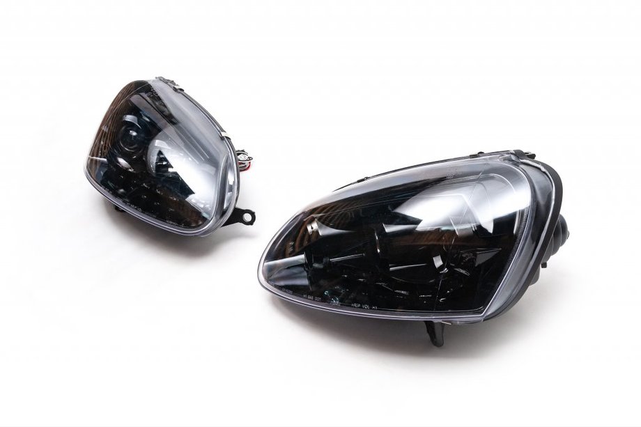 Volkswagen Golf 5 2003–2009 Priekšējie lukturi ar LED gaismām Black (2 gab.) Image