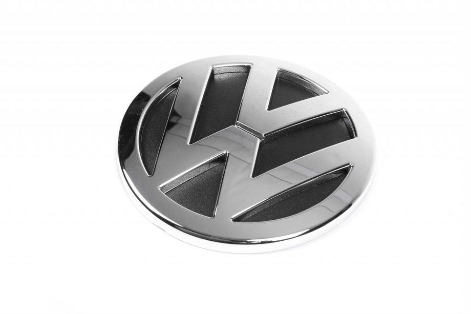 Volkswagen Passat B5 1997–2005 Aizmugures emblēma (2001-2005, OEM tipa) Image