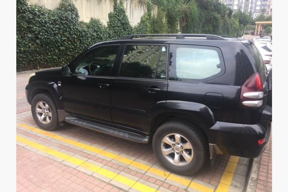 Toyota Land Cruiser Prado 120 2002–2009 Jumta reliņi Skyport Black (2 gab.) Image