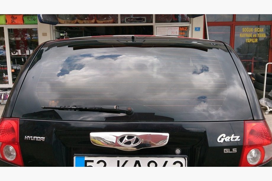 Hyundai Getz 2002– Uzlika virs numura zīmes (2002-2006, nerūs. tērauds) Image