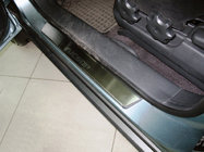 Hyundai Tucson JM 2004– Sliekšņu uzlikas Nataniko (4 gab., nerūsējošais tērauds) Standarta – Lohmann līmlente, 0,5 mm foto 1